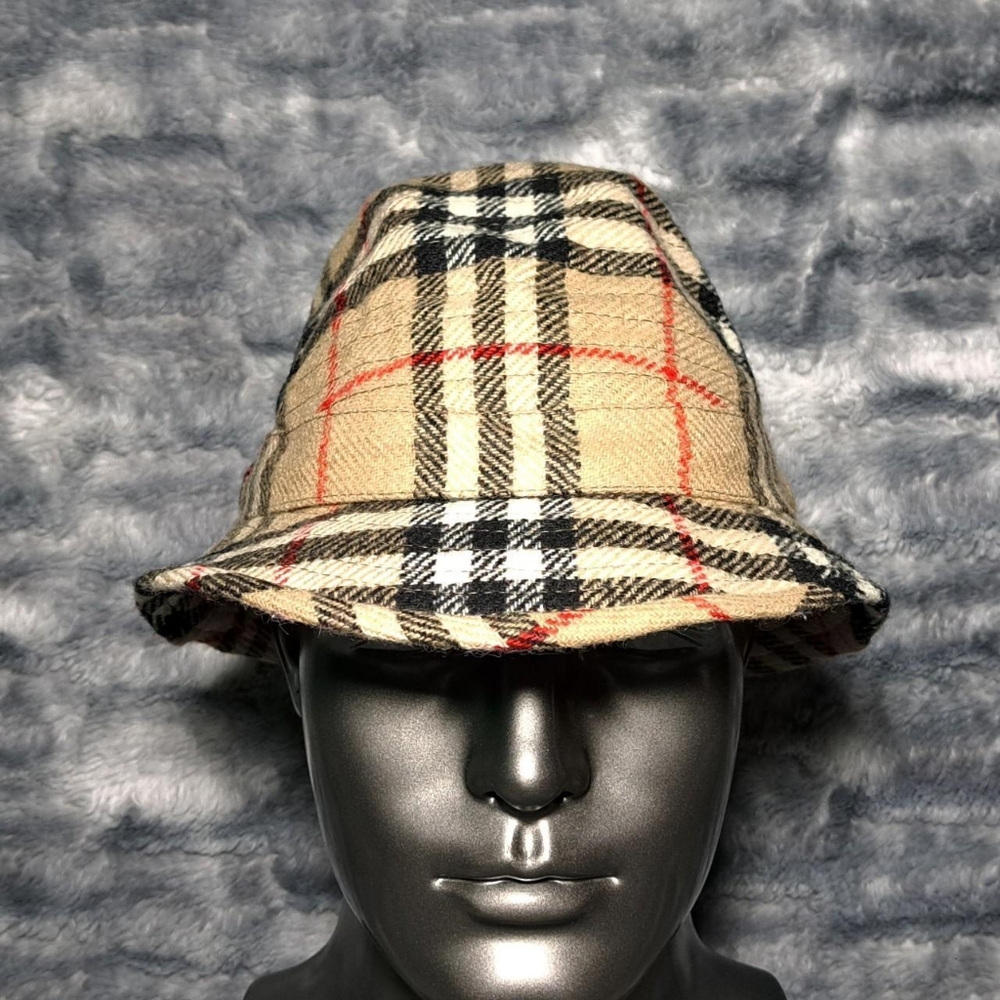 Vintage Burberry Wool Hat - Picture 5 of 9